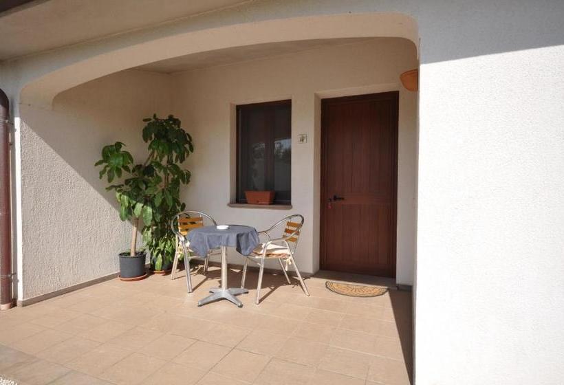 فندق Agriturismo Mulinu Betzu