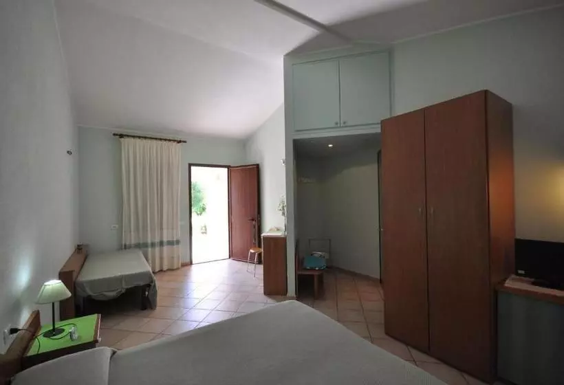 هتل Agriturismo Mulinu Betzu