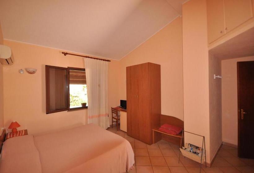 فندق Agriturismo Mulinu Betzu