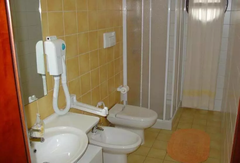 هتل Agriturismo Mulinu Betzu