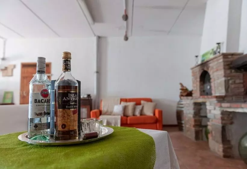 Hotelli Agriturismo Poggio Del Pero