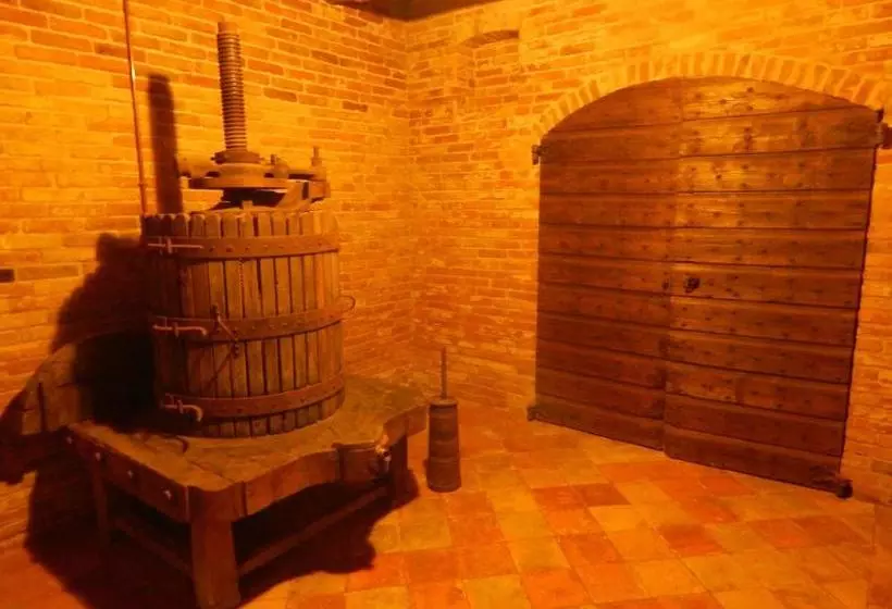 ホテル Castel Martino