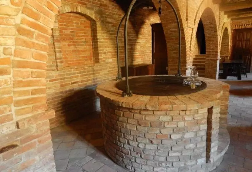 ホテル Castel Martino