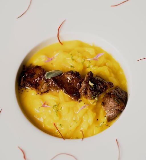 هتل La Striscia Wine Resort