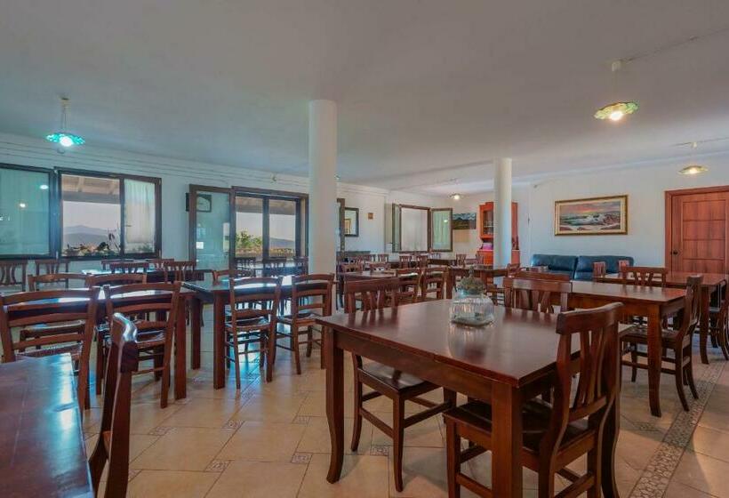 فندق L'oasi Del Cervo