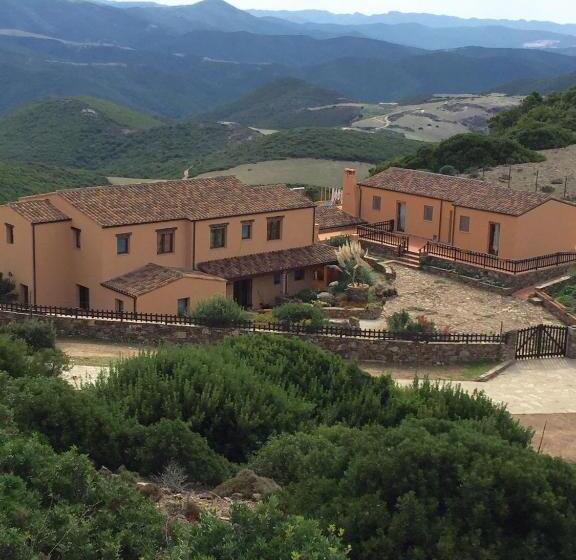 فندق L'oasi Del Cervo