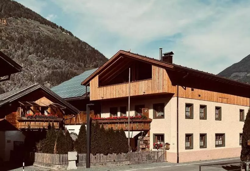 ホテル Luggishof