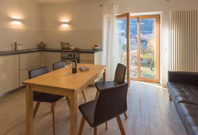 Отель Residence Garni Haus Tschenett