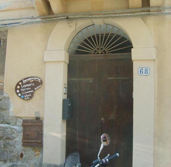 Pensjonat Ammaresiamo Ltb