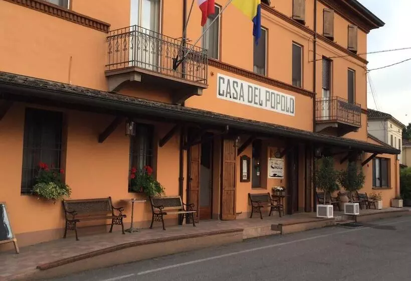 ユースホステル Alle Roncole