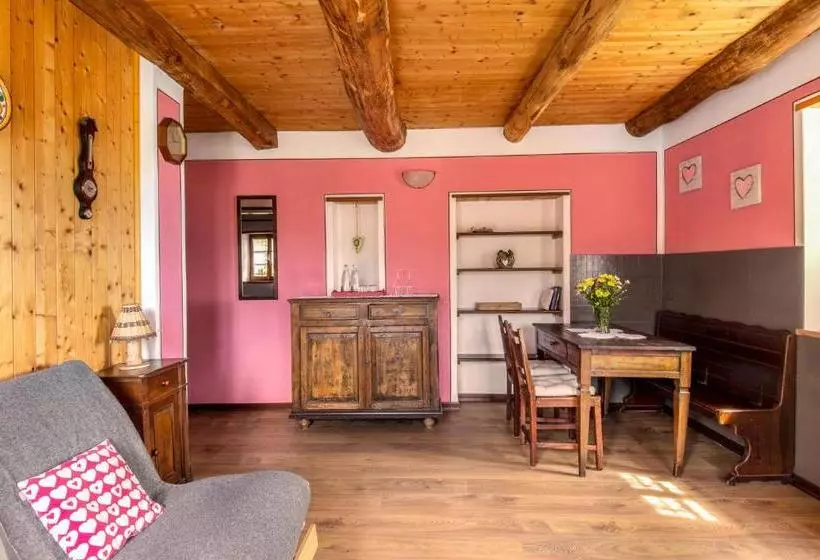 هتل Agriturismo Da Attilio