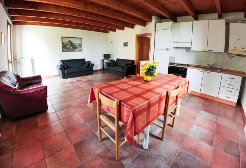 هتل Agriturismo Gardenali