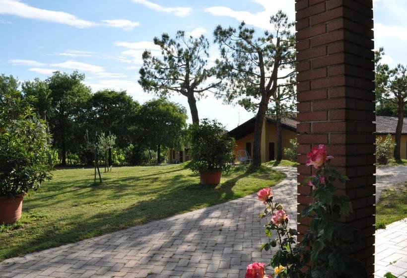 בית מלון כפרי Agriturismo Gardenali