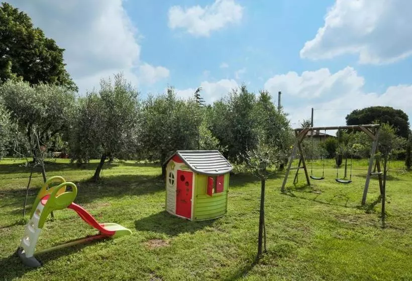 هتل Agriturismo Gardenali