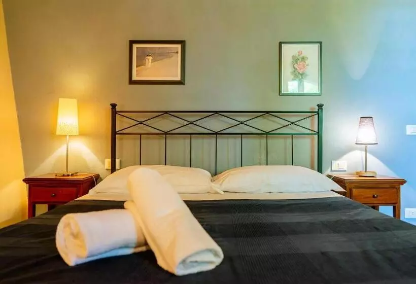 ホテル Villa Le Beringhe   Wine Pool & Relax