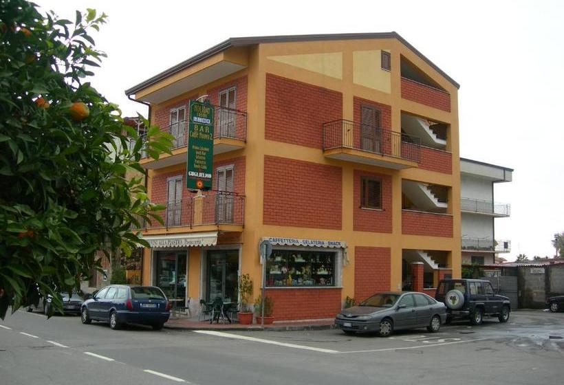 بنسيون Caffè Nuovo 2 Holiday Rooms