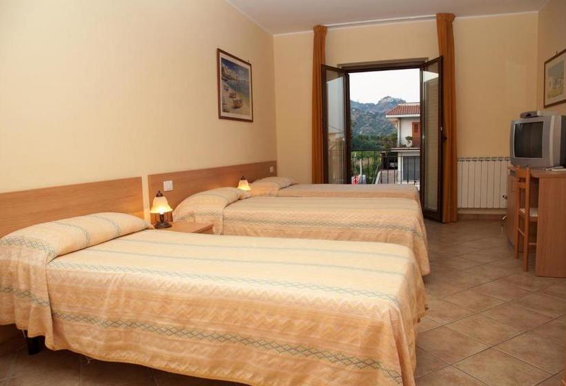 بنسيون Caffè Nuovo 2 Holiday Rooms