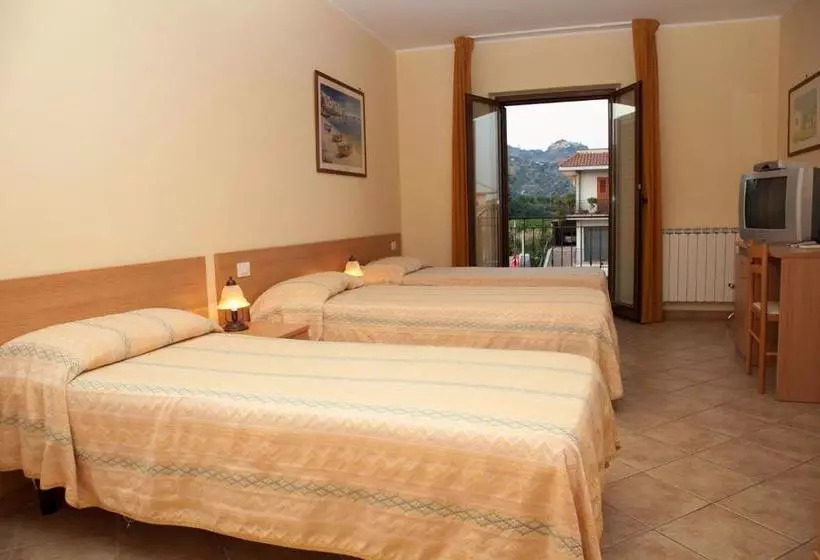 ペンション Caffè Nuovo 2 Holiday Rooms