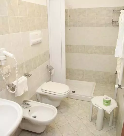 ペンション Caffè Nuovo 2 Holiday Rooms