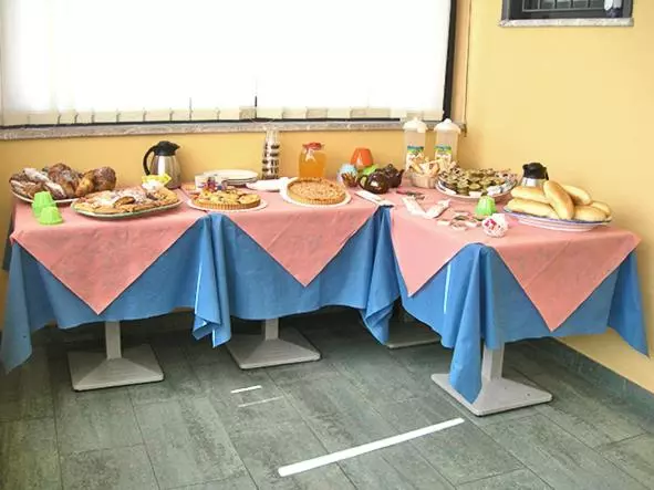 ペンション Caffè Nuovo 2 Holiday Rooms