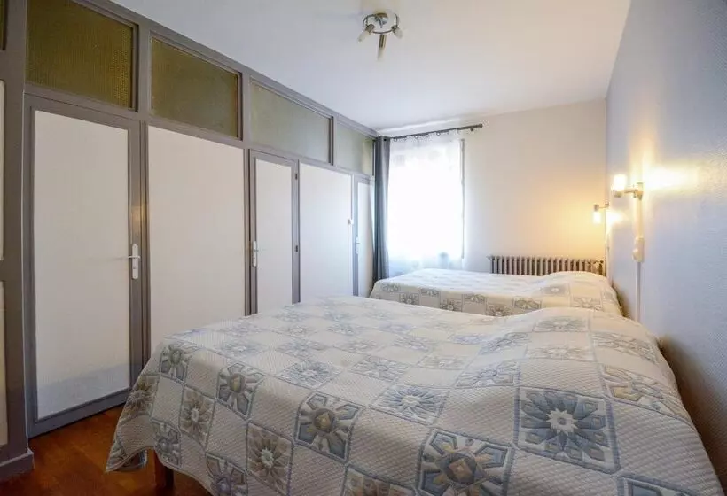 ホテル De La Pomme D'or