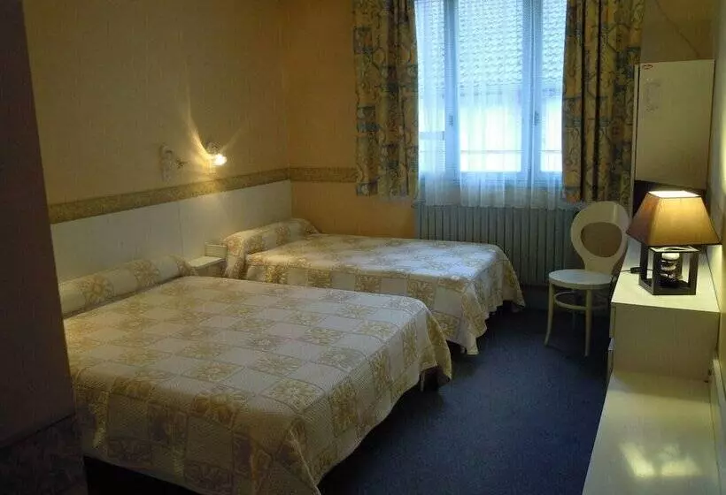 ホテル De La Pomme D'or