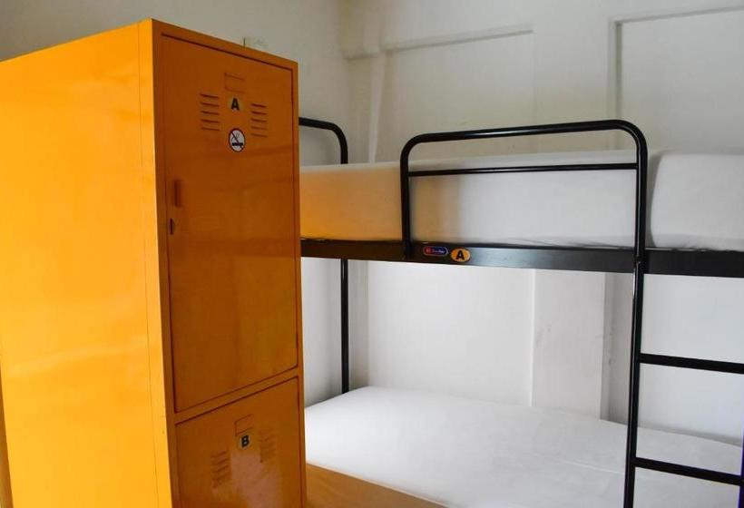 Szálloda Tucan Hostel