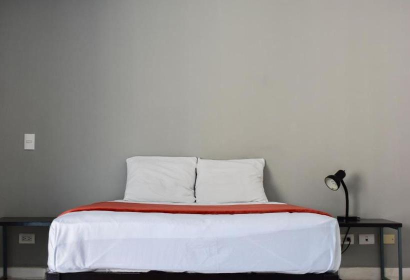 Szálloda Tucan Hostel