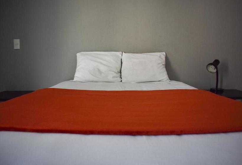 Szálloda Tucan Hostel