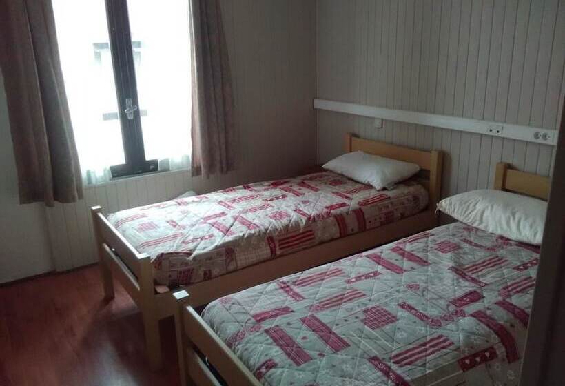 הוסטל Cap Verb Guillestre