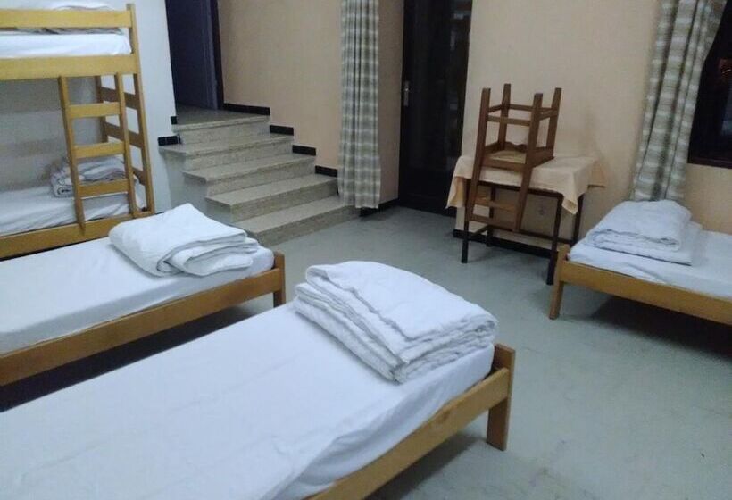 הוסטל Cap Verb Guillestre