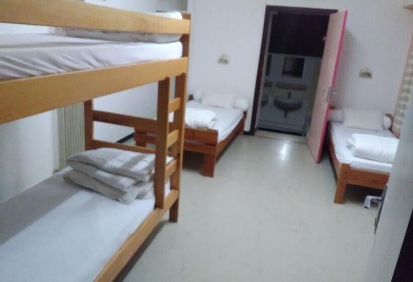 הוסטל Cap Verb Guillestre