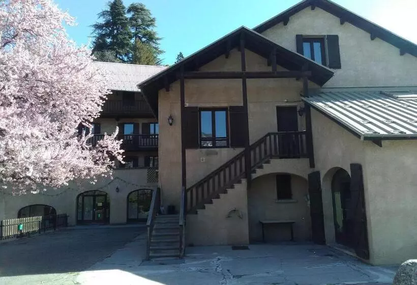 Retkeilymaja Cap Verb Guillestre