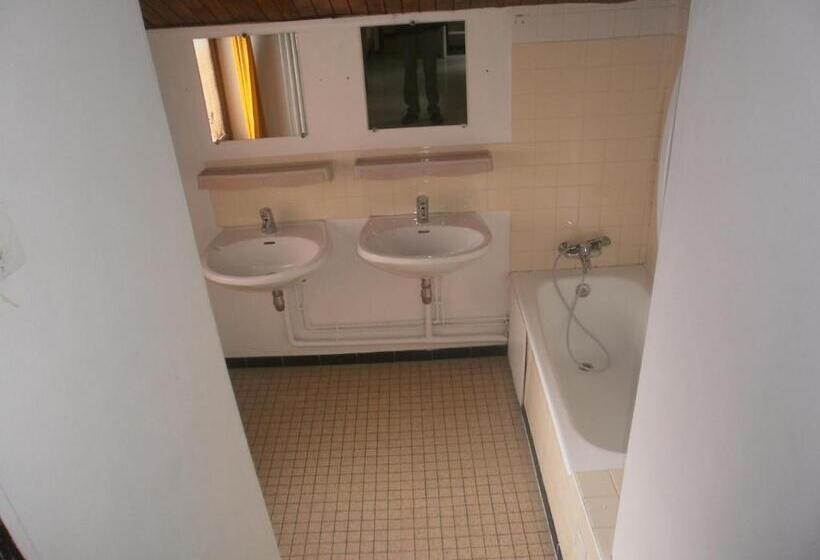 הוסטל Cap Verb Guillestre