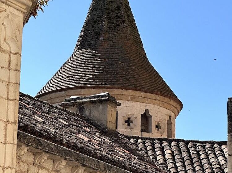 بنسيون Les Hauts De Saulies