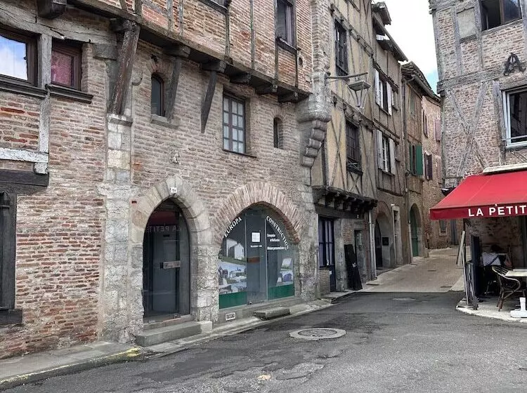 Majatalo Les Hauts De Saulies