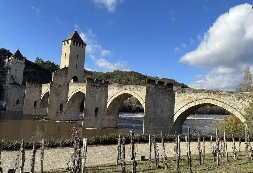 Majatalo Les Hauts De Saulies