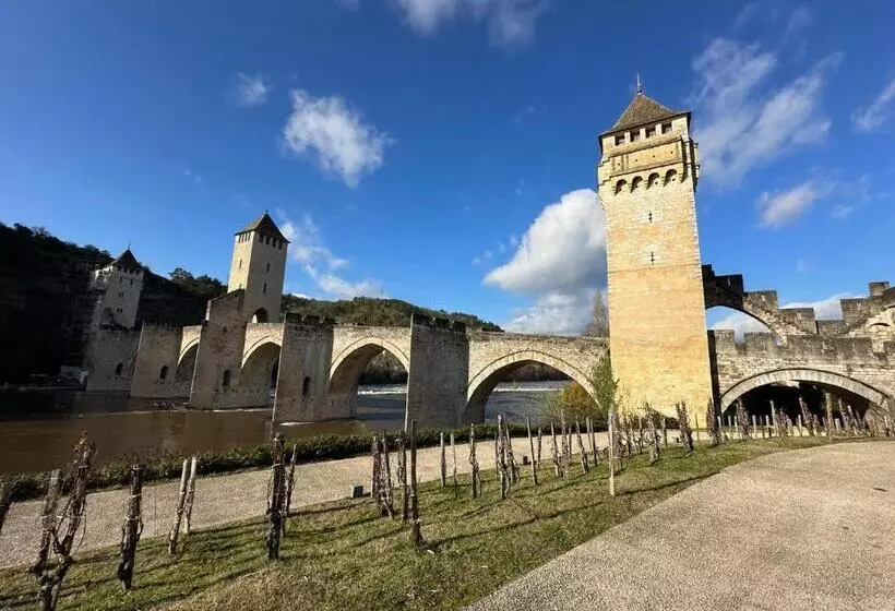 Majatalo Les Hauts De Saulies