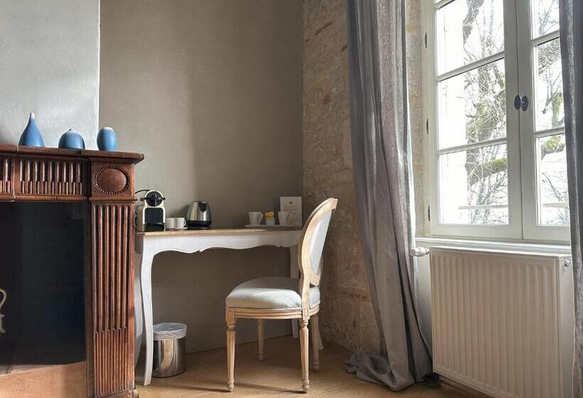 بنسيون Les Hauts De Saulies