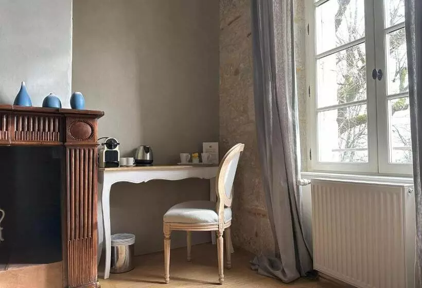 Majatalo Les Hauts De Saulies