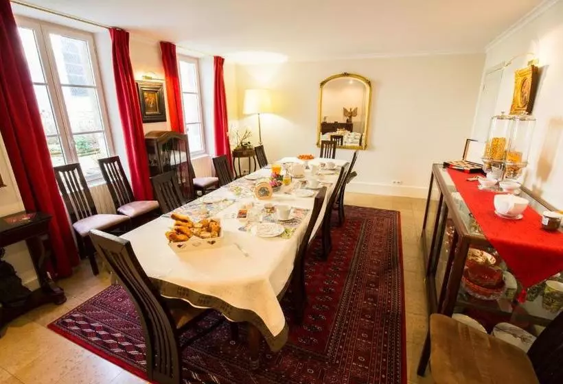 Aamiaismajoitus (B&B) Le Prieuré Saint Agnan