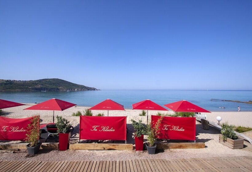 Et Residence Ta Kladia  Omigna