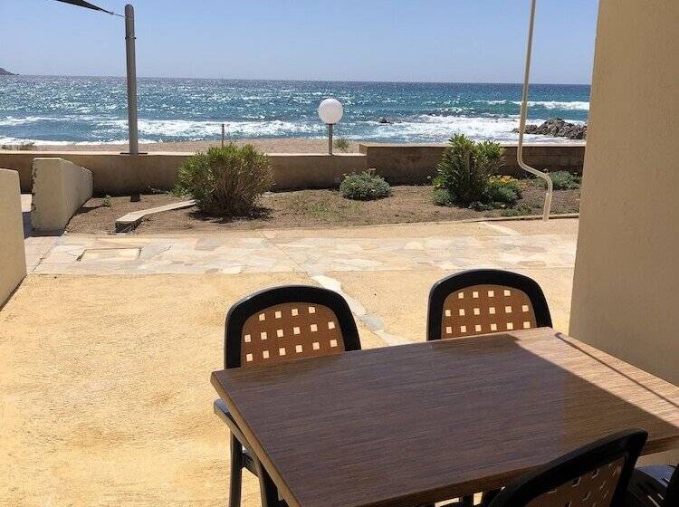 Et Residence Ta Kladia  Omigna