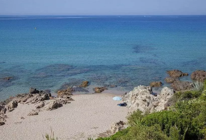 Et Residence Ta Kladia  Omigna