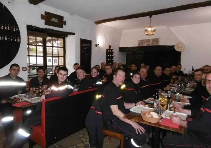 Hotelli Le Relais Des Vieilles Postes