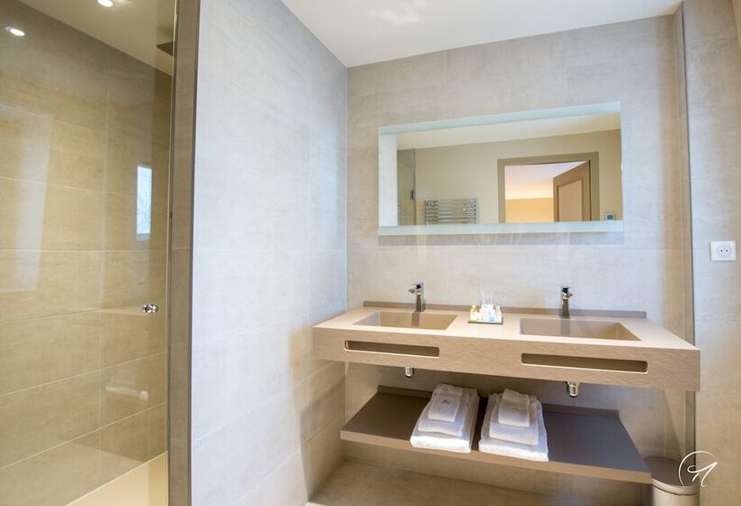 Les Suites Du Champagne De Venoge