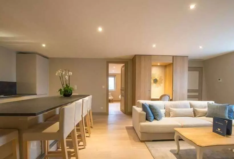 Les Suites Du Champagne De Venoge