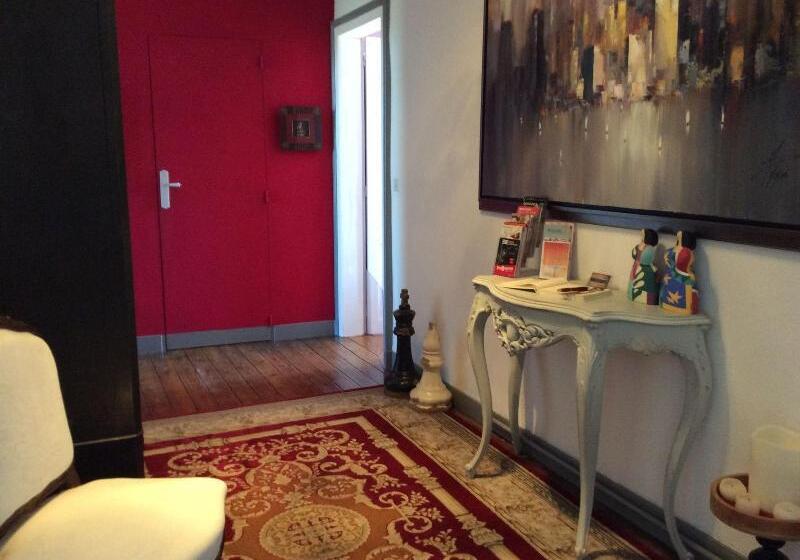 بنسيون Les Lamartine Chambres D Hôtes