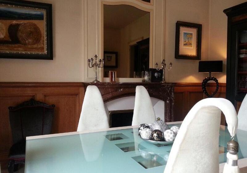 פנסיון Les Lamartine Chambres D Hôtes