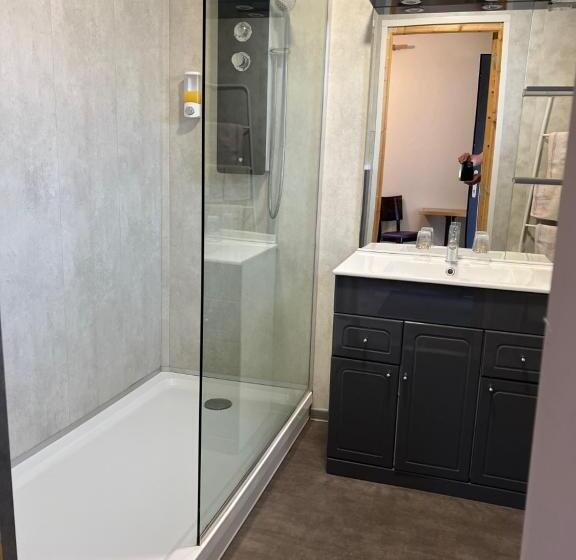 פנסיון Auberge Restaurant La Roseraie